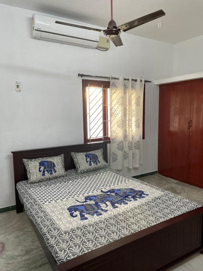 White House- 1Bk Pleasant Apartment With Open Terrace Coimbatore Bagian luar foto